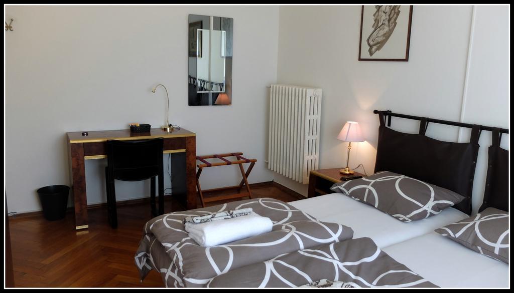 B&B Piazza Goldoni Τεργέστη Εξωτερικό φωτογραφία