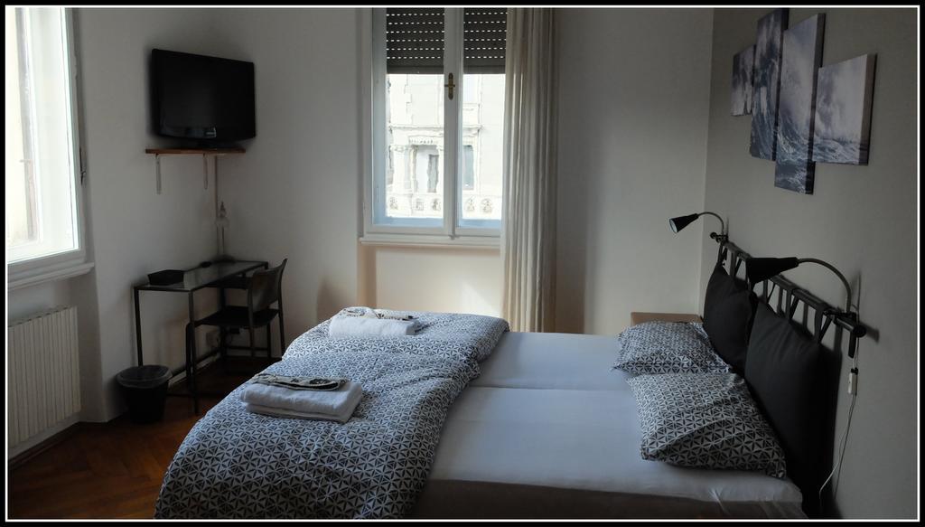 B&B Piazza Goldoni Τεργέστη Εξωτερικό φωτογραφία